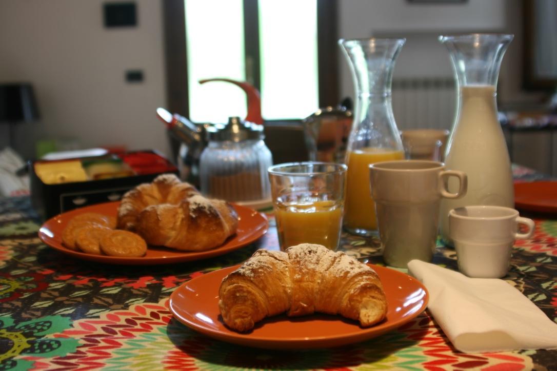 B&B Stradivari Cremona Bagian luar foto
